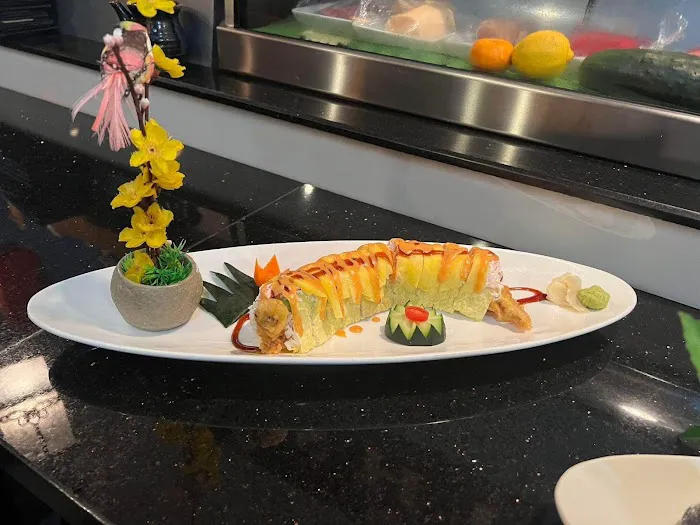 Fusion Wok Sushi and Stir Fry 8