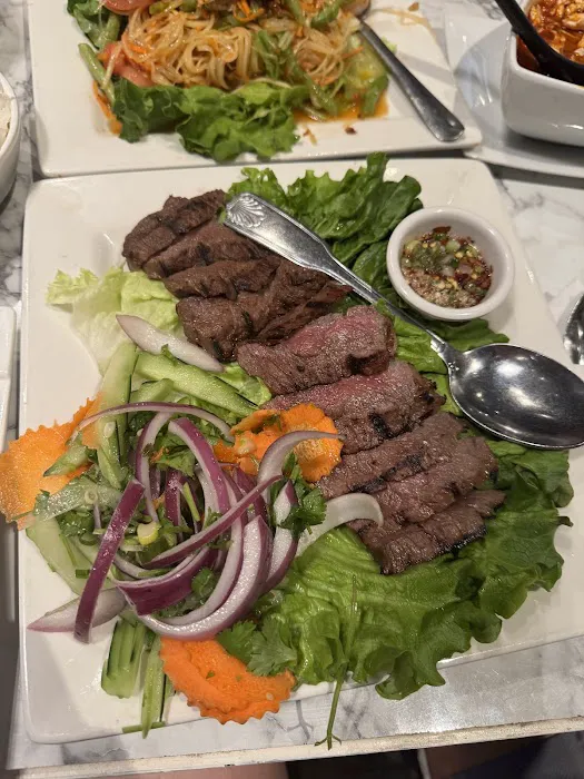 Thaicoon Restaurant and Pub 4