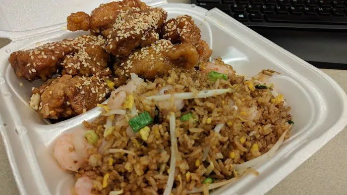 Royal Wok Restaurant 9