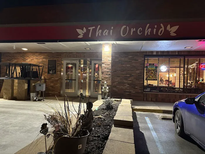 Thai Orchid Bar and Grill 10