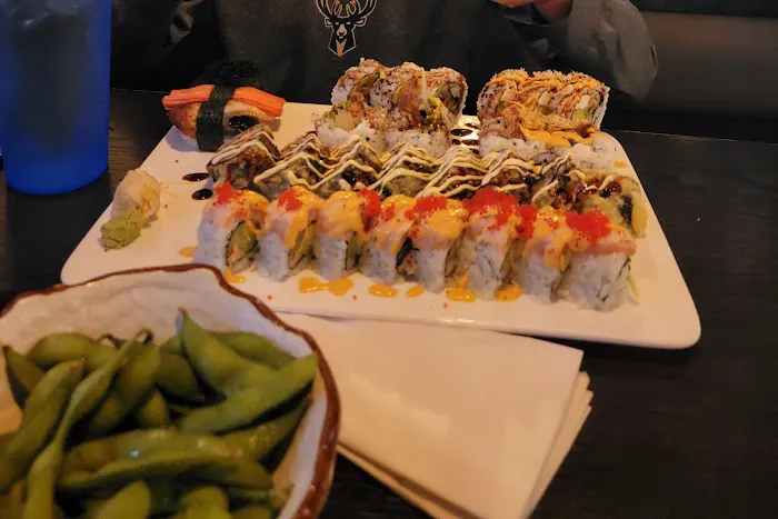 Jin's Sushi Seafood & Bar 8