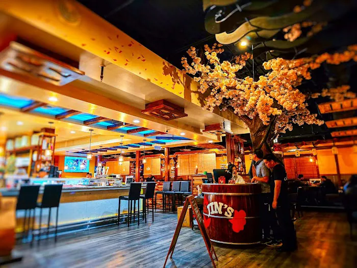 Jin's Sushi Seafood & Bar 3