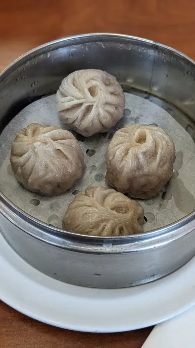 J.J. Chen's Eatery (J.J.陳氏餐廳) 8
