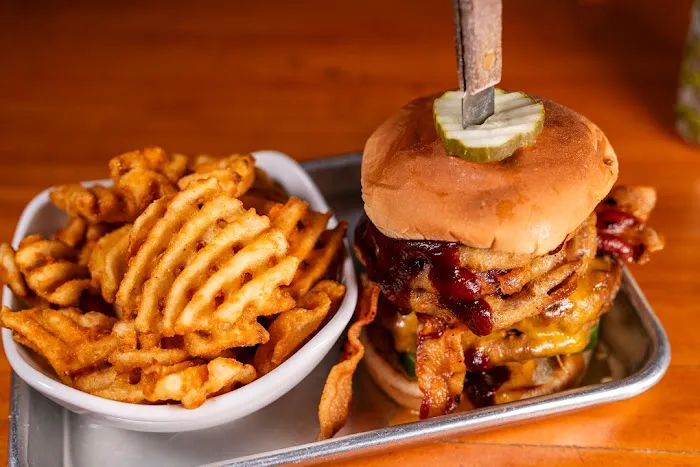Crafty Cow: Burgers & Fried Chicken | Tosa 2
