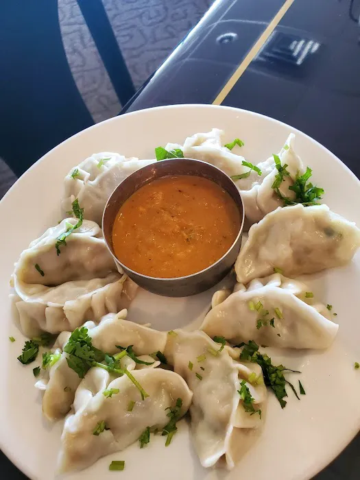Everest Café | Nepalese & Indian Cuisine 5