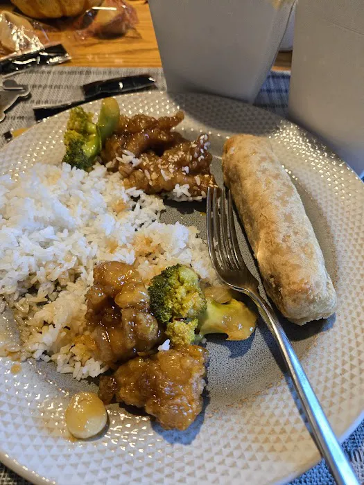 Chen's Gourmet Chinese Restaurant 8