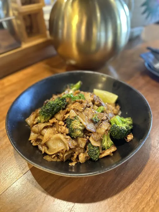 KIN by Rice n Roll | Sushi & Modern Asian & Ramen 8