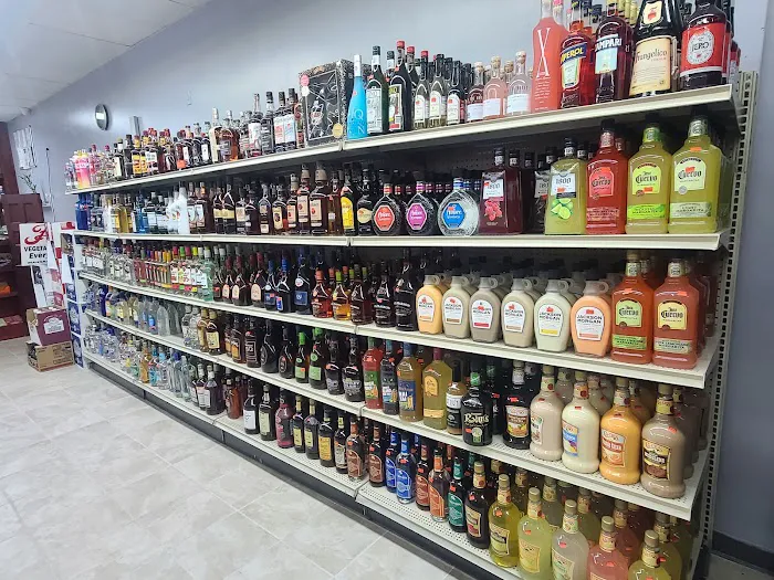 Maharaja Indian Mart Grocery Store Beer & Liquor Milwaukee 8