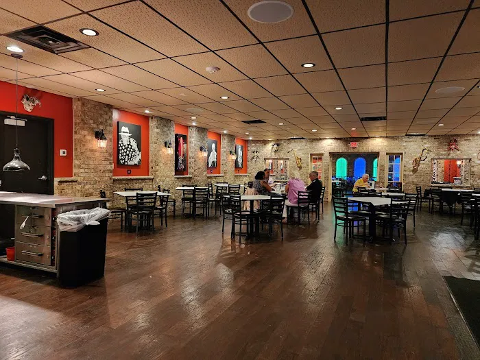 Crawdaddy's on Greenfield 3