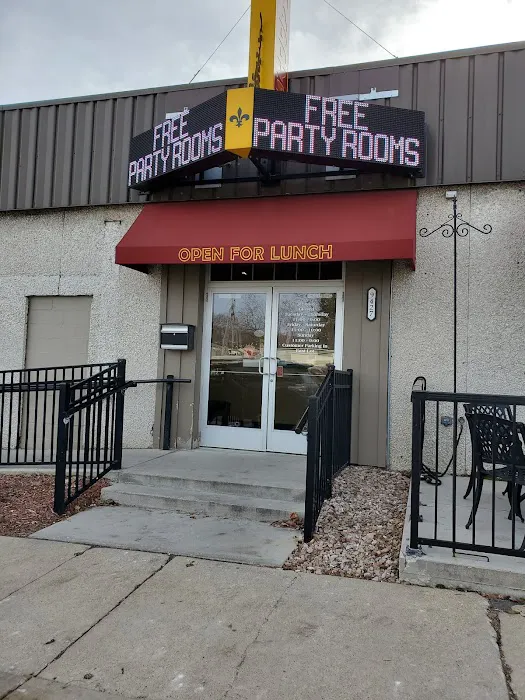 Crawdaddy's on Greenfield 2