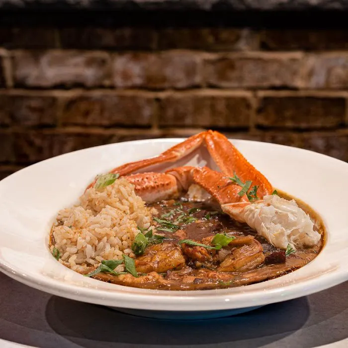 Crawdaddy's on Greenfield 4