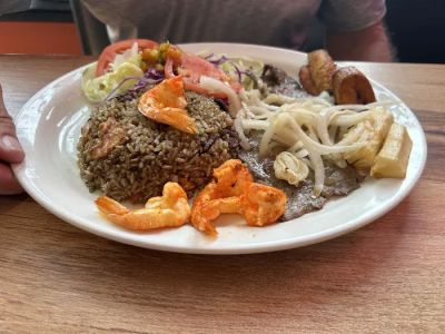 McCoco's the Best Caribbean Family Restaurant 0