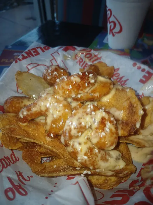 Red Robin Gourmet Burgers and Brews 8