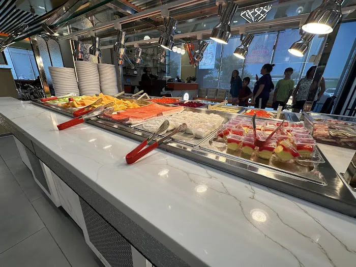 Golden Apple Buffet 5