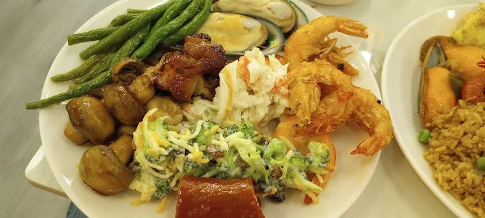 Golden Apple Buffet 3