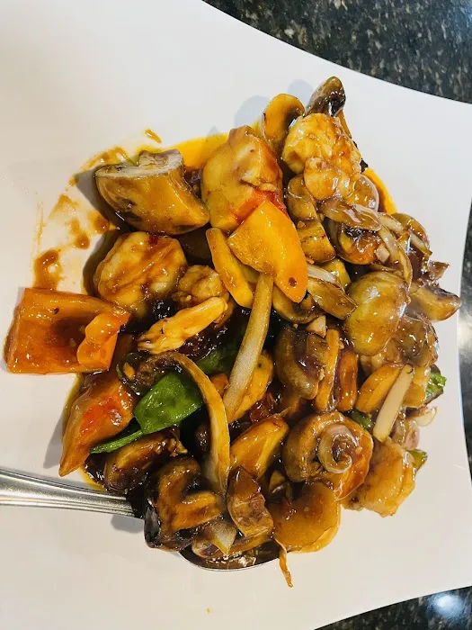 Jade Palace Restaurant 6