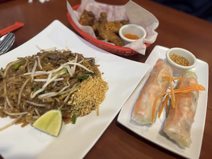 KNYAW MU THAI RESTAURANT 4