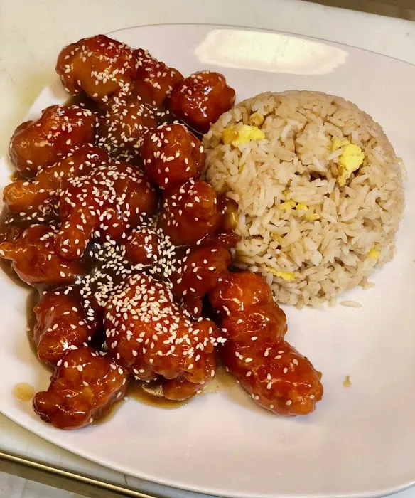 The Food Court (Gyro Express/China Express) 7