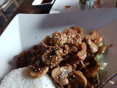 Hutong Sushi Grill 0