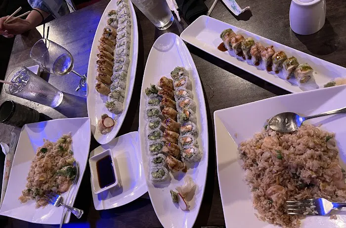 Hutong Sushi Grill 10