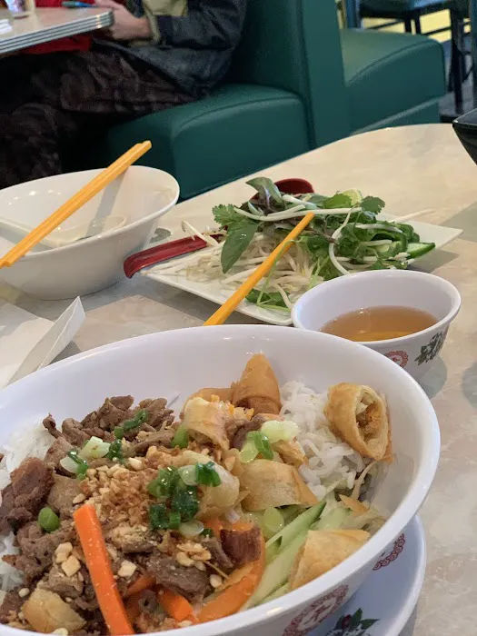 Vietnamese restaurant lavista 3