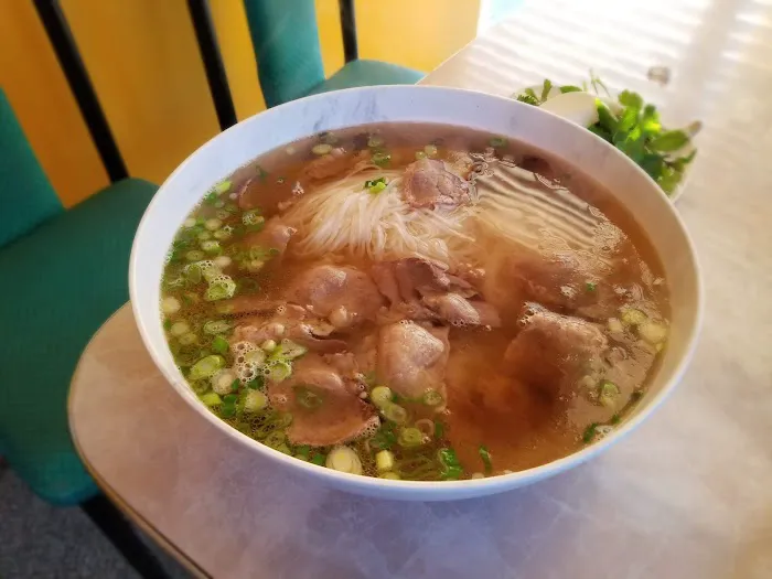 Vietnamese restaurant lavista 7