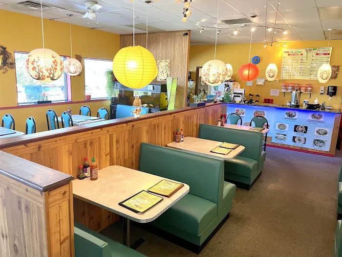 Vietnamese restaurant lavista 10
