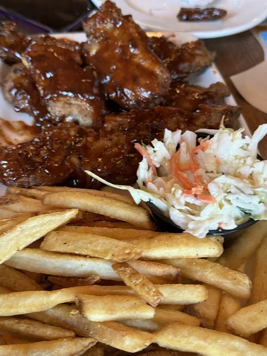 Applebee's Grill + Bar 8