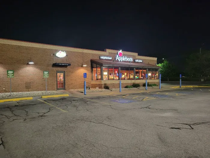 Applebee's Grill + Bar 9