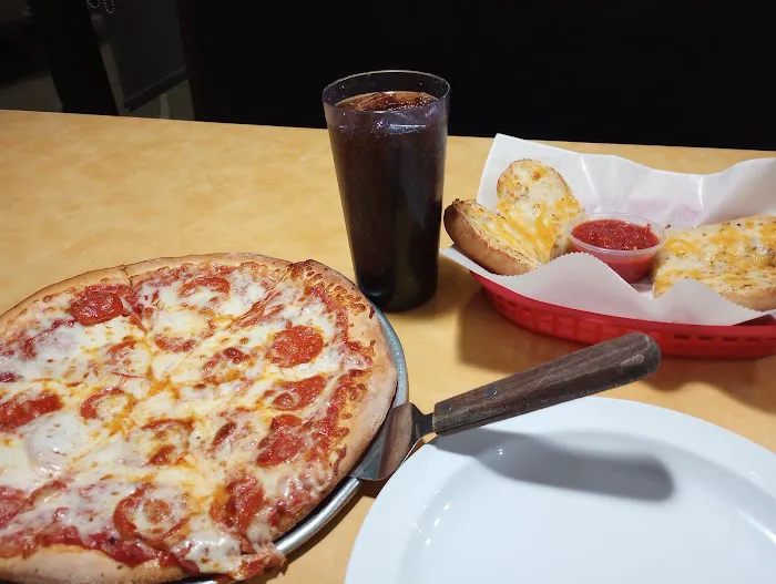 Zio's Pizzeria 2