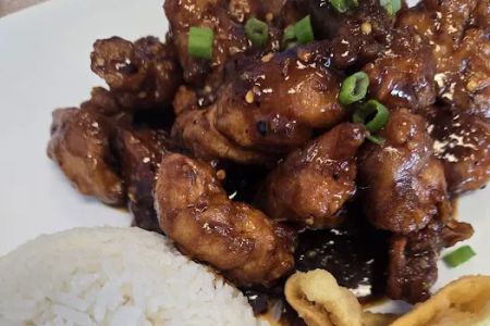 Universal Thai Restaurant