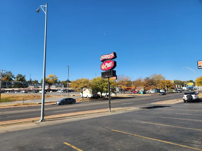 Mama's Pizza 8