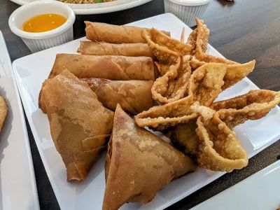 Tom Yum Knook Thai Restaurant 0