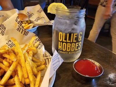 Ollie & Hobbes Craft Kitchen - Papillion 0