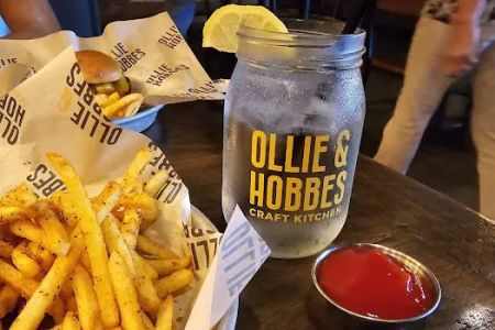 Ollie & Hobbes Craft Kitchen - Papillion