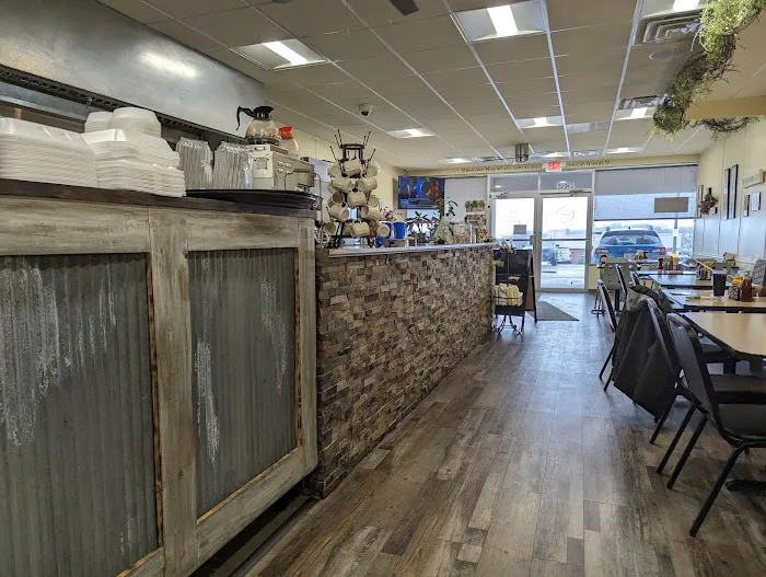 Fovero Greek & Homestyle Kitchen 9