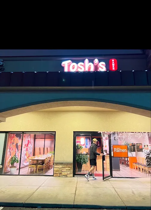 Tosh’s Ramen Holladay 7