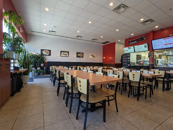 Cafe Trang Bistro Midvale 9