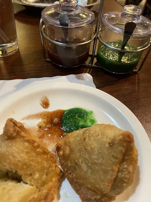 Everest Curry Kitchen 1