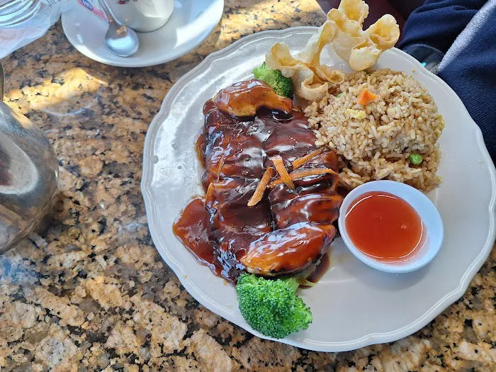 Enjoy Chinese Cuisine 8