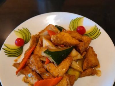 Charlie Chow's Dragon Grill 0