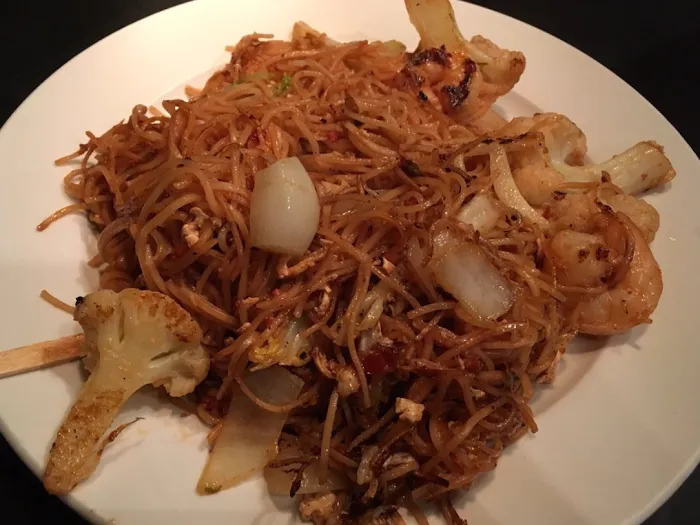 Charlie Chow's Dragon Grill 8