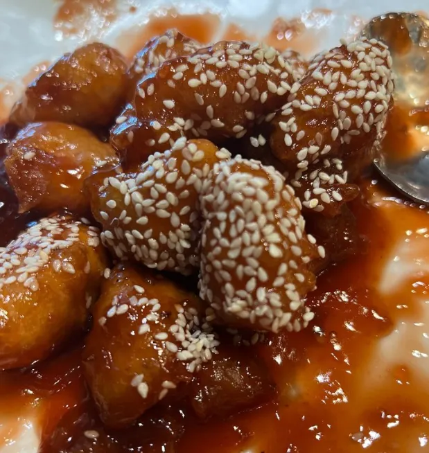 Charlie Chow's Dragon Grill 9