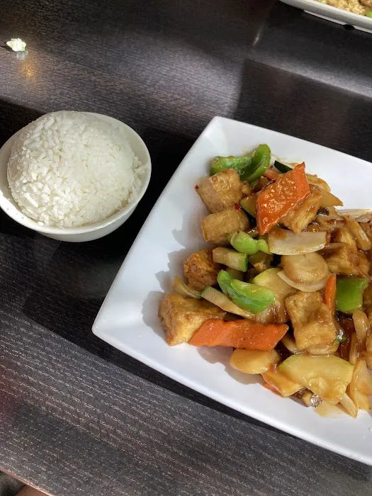 Red Lotus Bistro 7