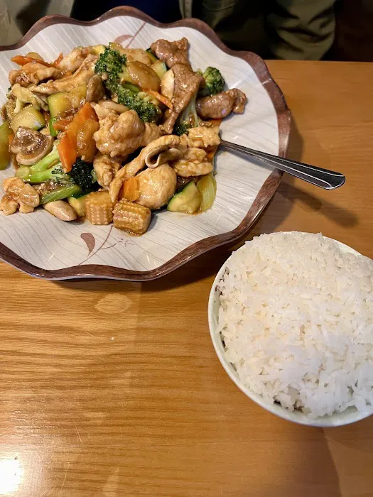 Red 88 Asian Bistro & Sushi 4