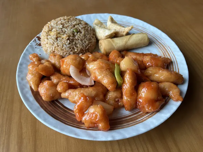 Red 88 Asian Bistro & Sushi 7