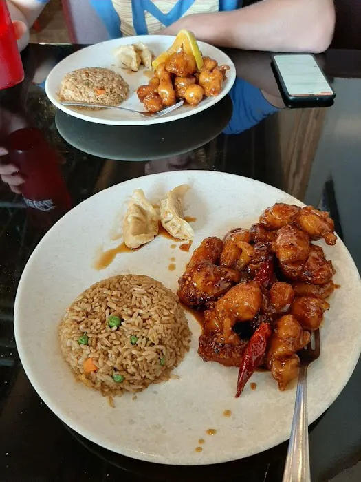 Red 88 Asian Bistro & Sushi 10