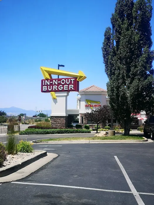 In-N-Out Burger 8