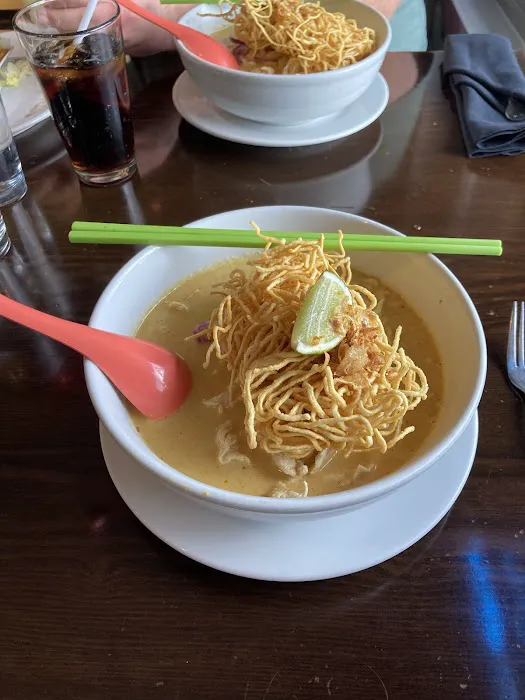 Ekamai Thai 8