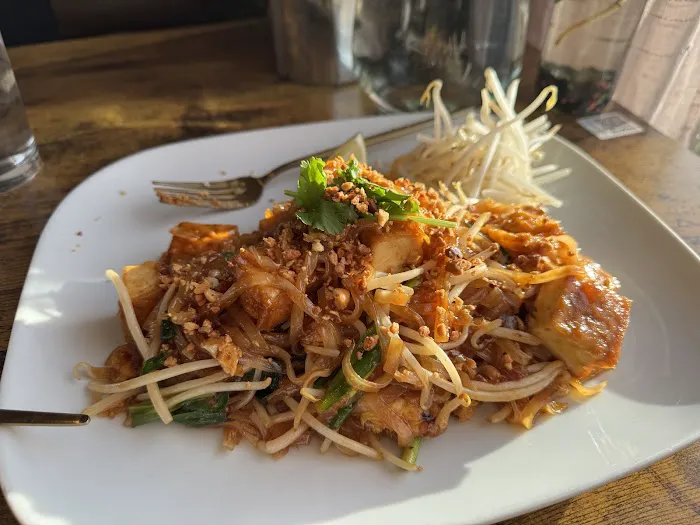 Mana Thai Cafe 2